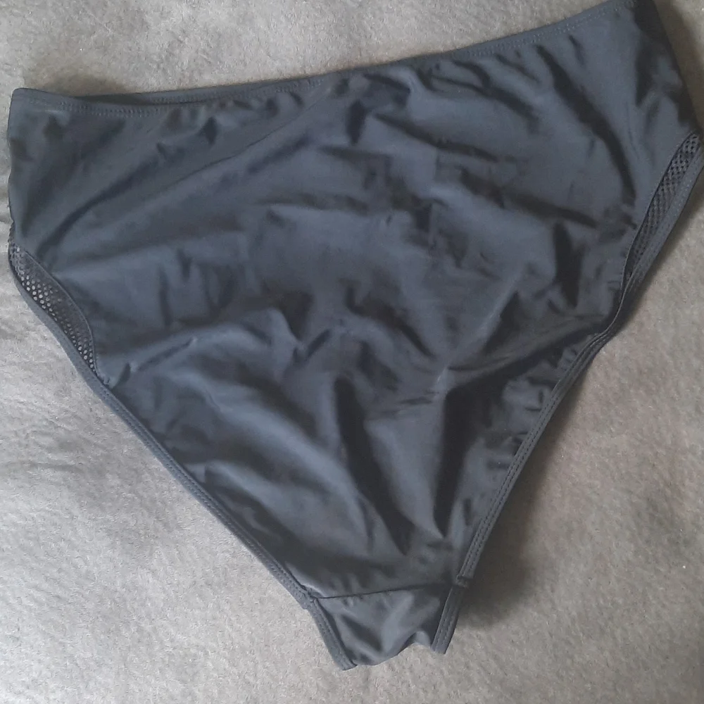 2 piece highwasted swim suit - Picture 9 of 9